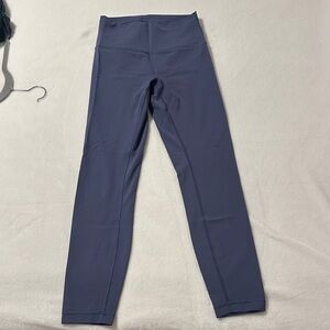 Lululemon Wunder train leggings 25” size 6